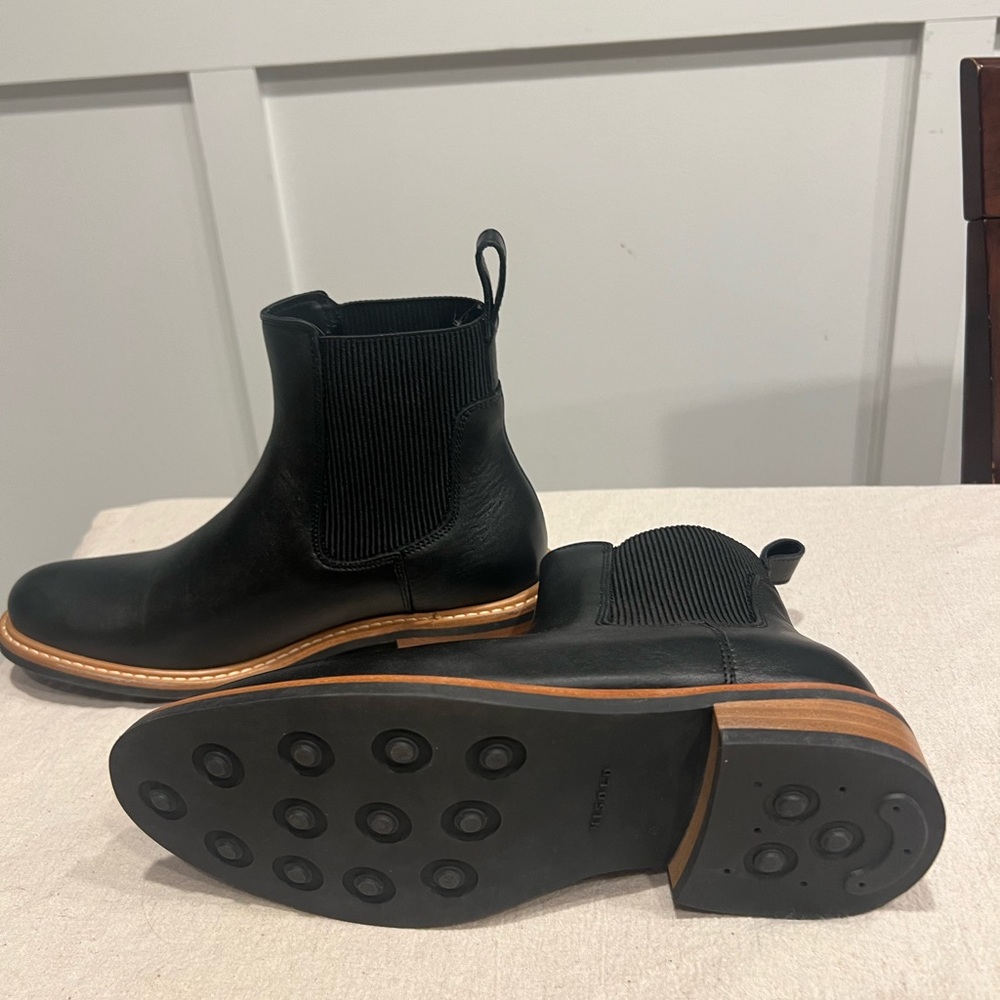 Nisolo Black Ankle Boots